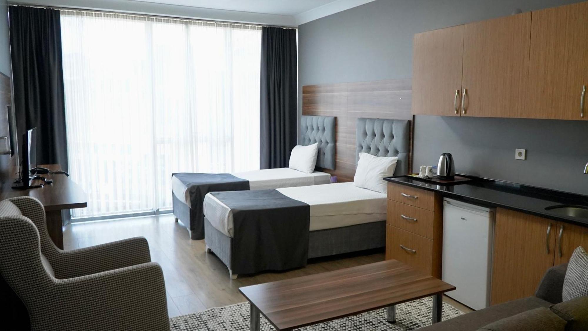 Skyport Istanbul Hotel Bagian luar foto